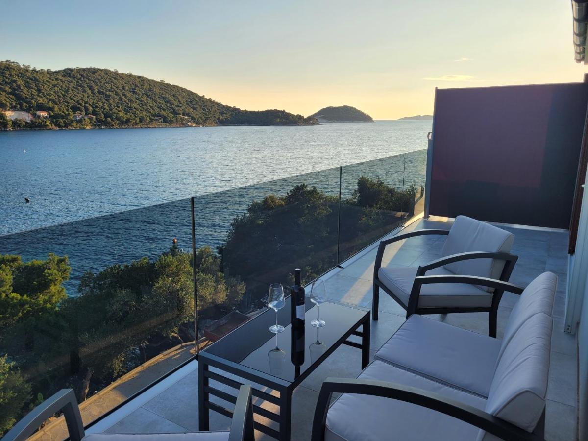 Dragovoda Bay Uble Buitenkant foto
